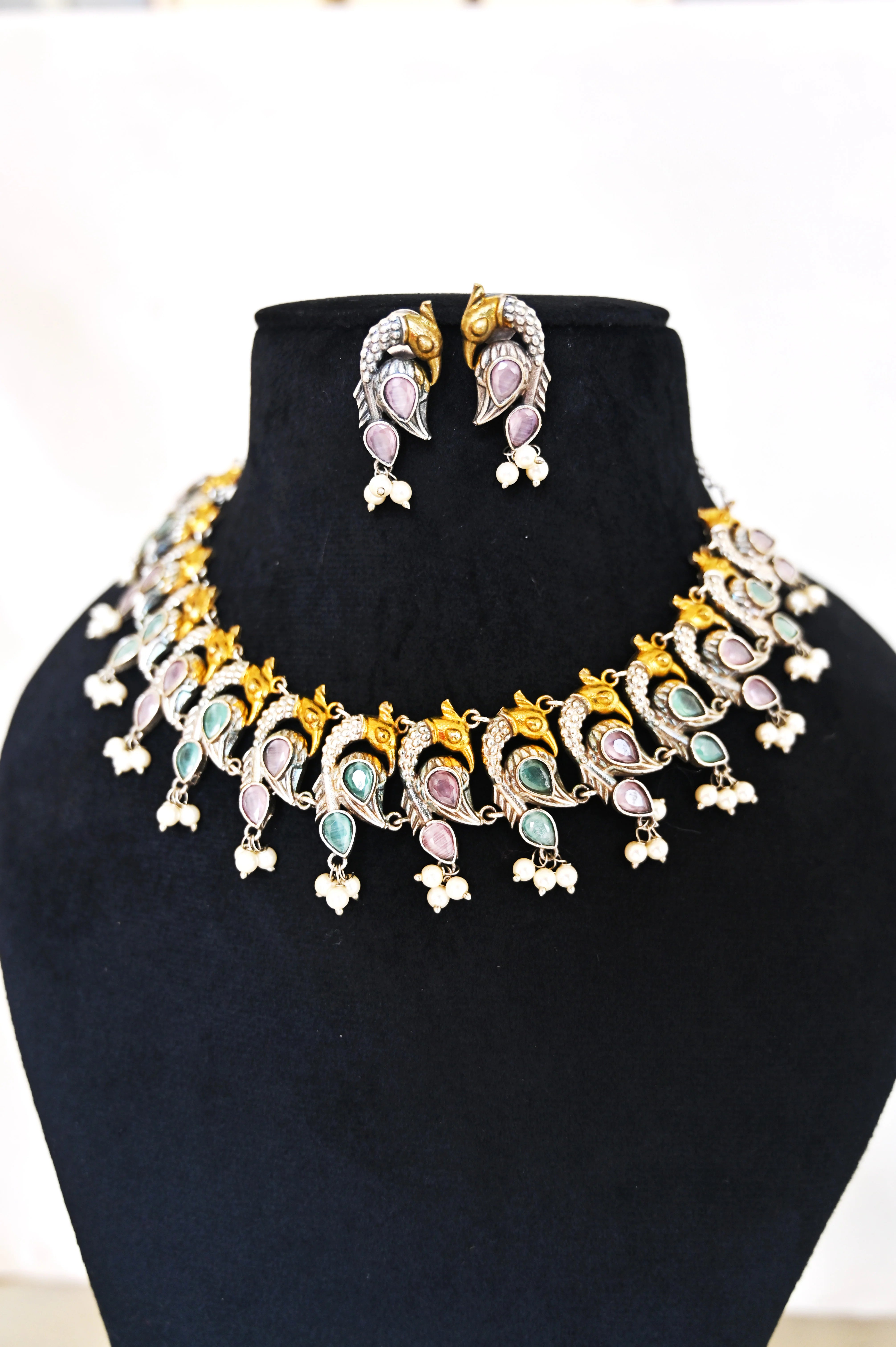 Peacock Light Grace Choker