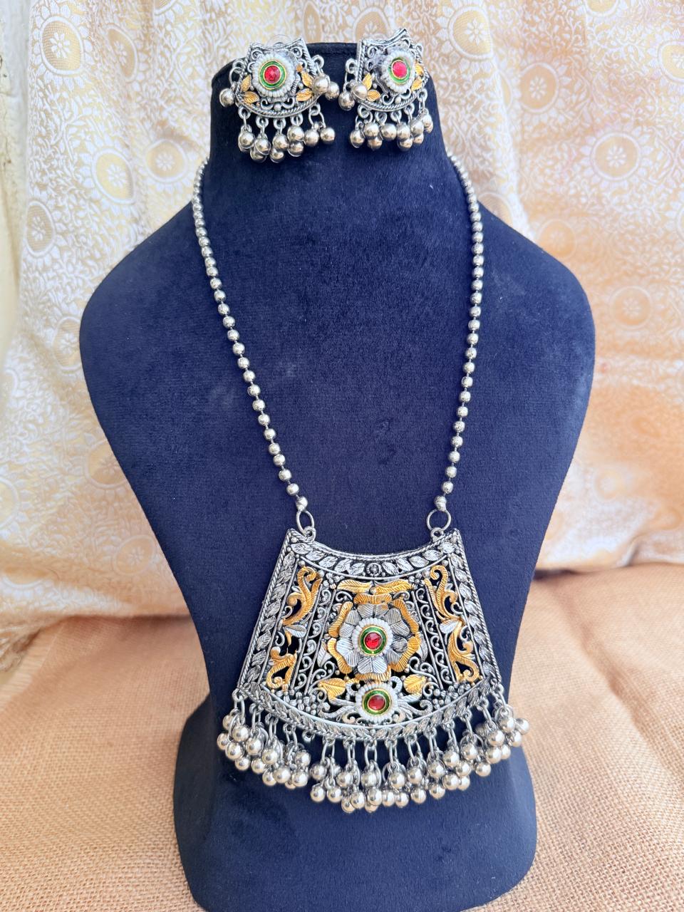 Classic Silver-Plated Filigree Pattern Choker with Matching Jhumkas