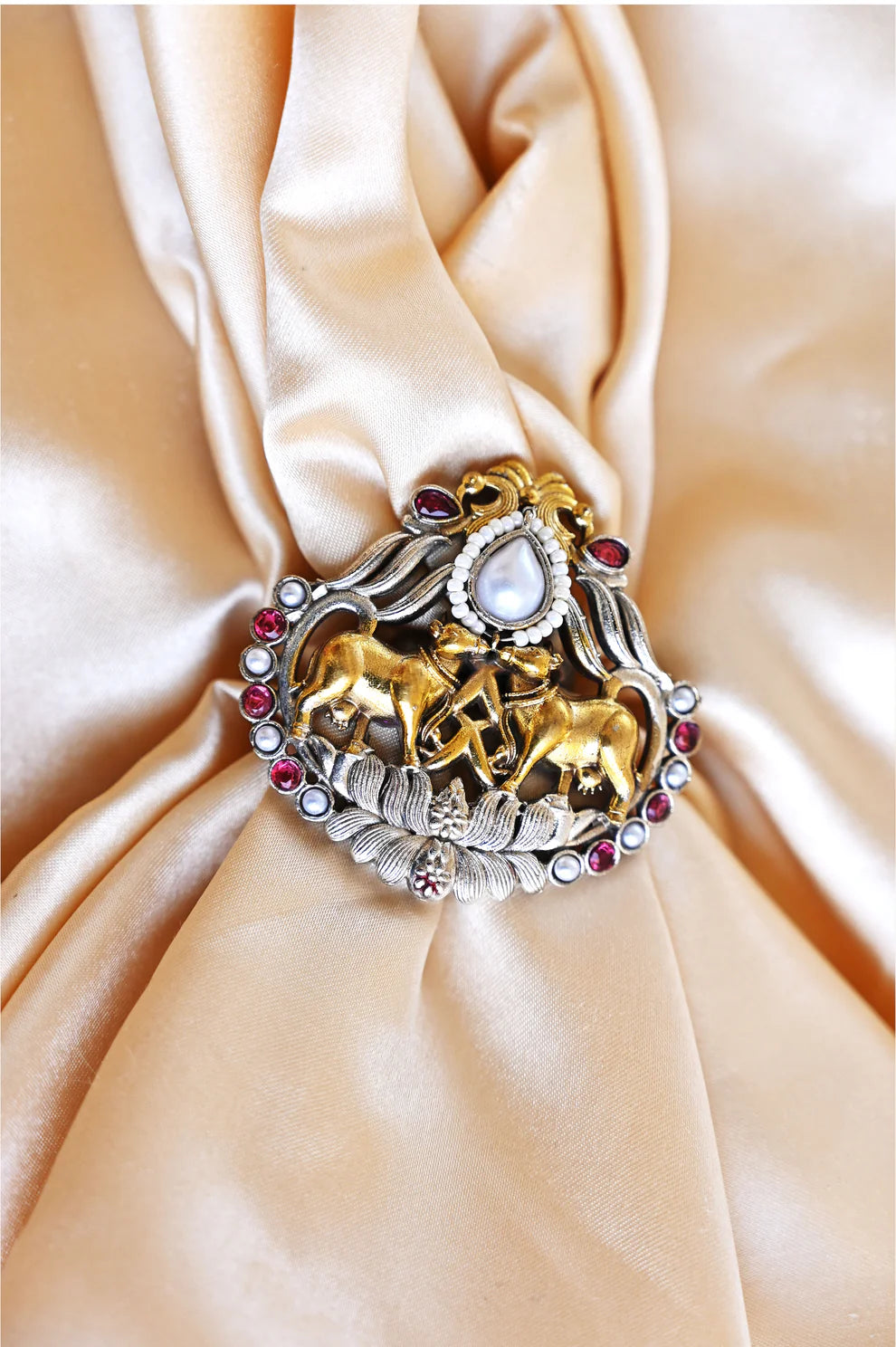 Monalisa Cow Ring