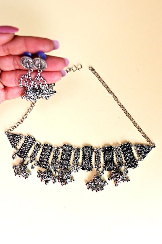 Antique Glow Choker