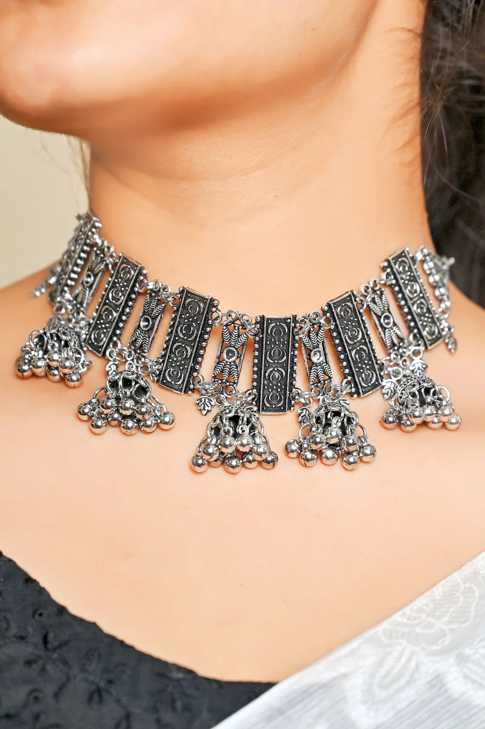 Antique Glow Choker