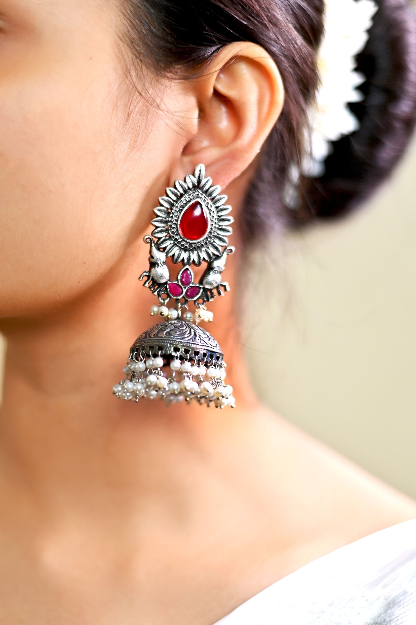 Monalisa Kundan Jhumkas