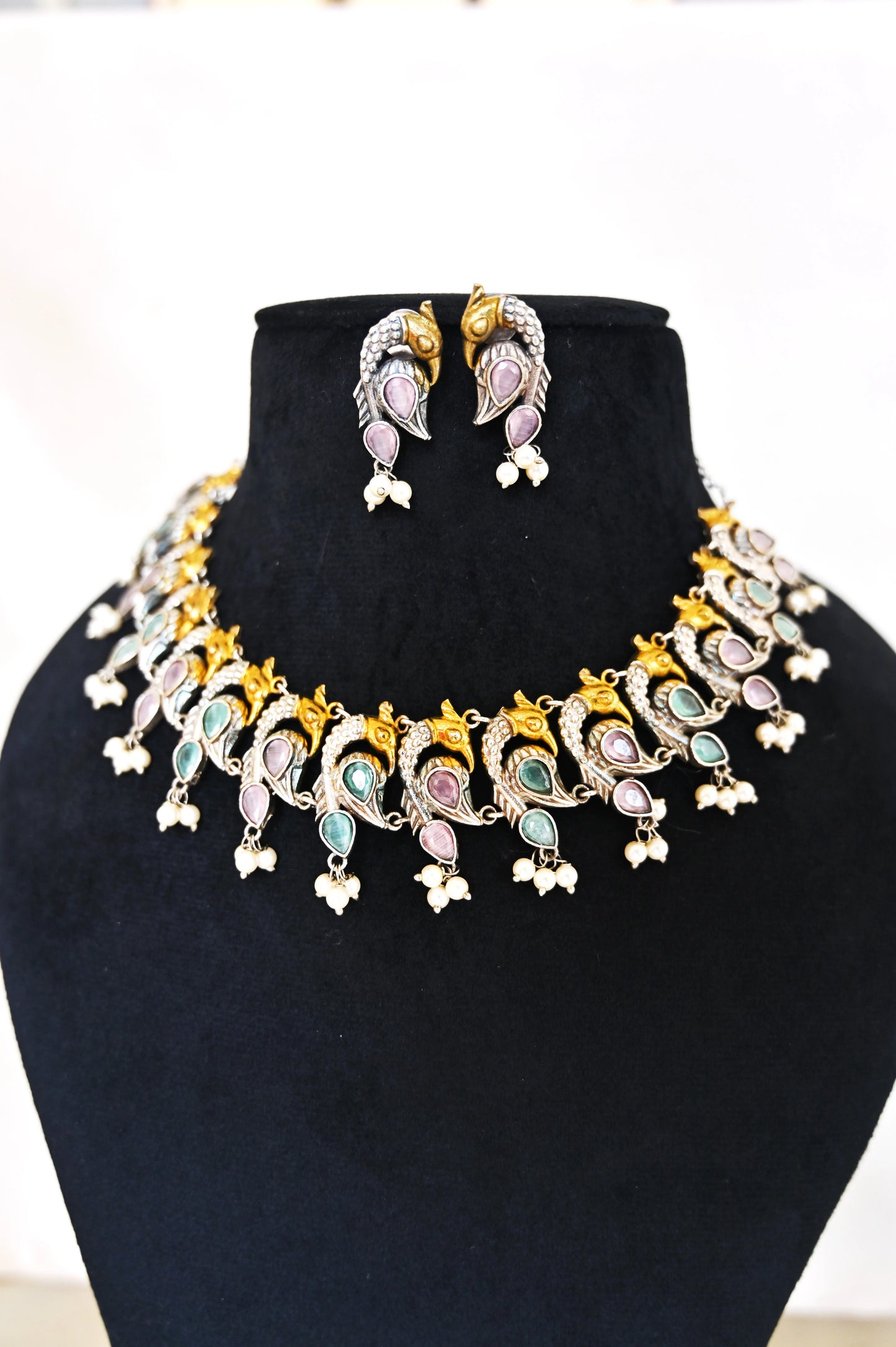 Peacock Light Grace Choker
