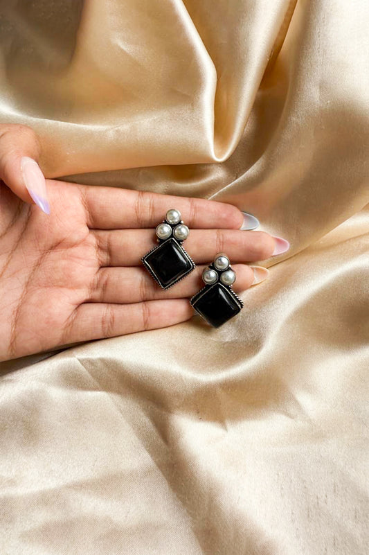 Classic Pearl Studs