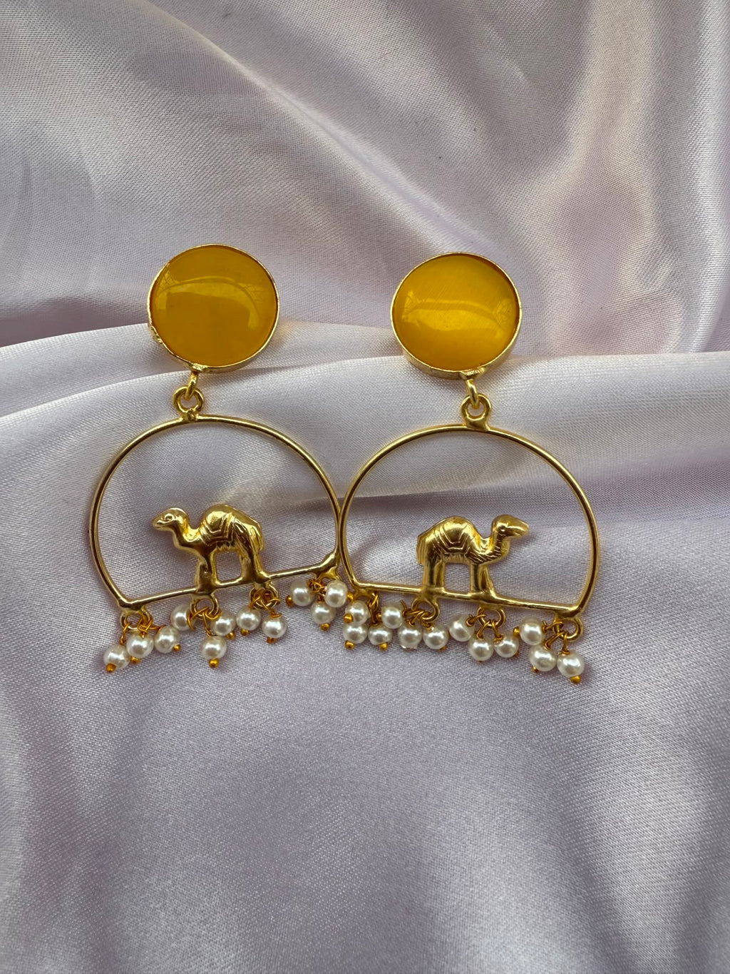 Camel Motif Pearl Hoop Earrings