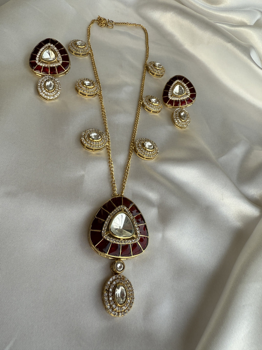 Maroon Teardrop Pendant Jewellery Set