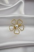 Minimal Pearl Flower Brooch